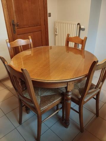Prachtige handgemaakte eiken keukentafel + 4 stoelen. beschikbaar voor biedingen