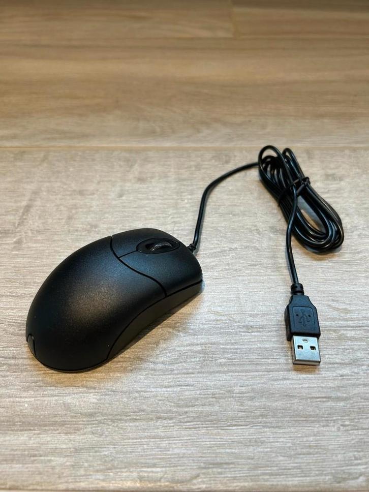 Optische muis RTM 019 met kabel, Computers en Software, Muizen, Zo goed als nieuw, Muis, Linkshandig, Rechtshandig, Bedraad, Ergonomisch
