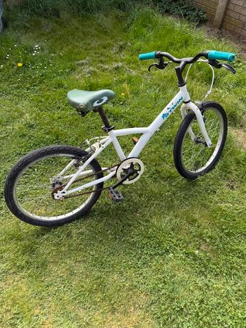 B-twin fiets tekoop beschikbaar voor biedingen