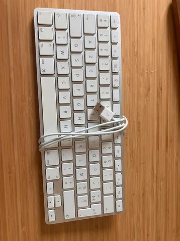 Apple usb keyboard, Azerty, Touches multimédia, Enlèvement, Apple