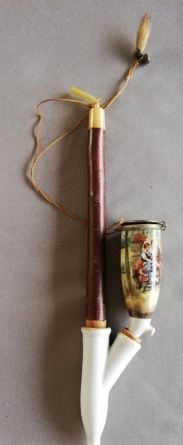 Ancienne pipe en bois et porcelaine marquée "NEUSILBER", Envoi