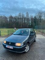 Volkswagen Polo 98 176.000km roze formulier gekeurd, Auto's, Voorwielaandrijving, Zwart, Leder en Stof, 1400 cc