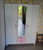Kleerkast Biotiful uit Weba met spiegel in deur, roze & wit, Huis en Inrichting, 100 tot 150 cm, 150 tot 200 cm, Gebruikt, Met hangruimte