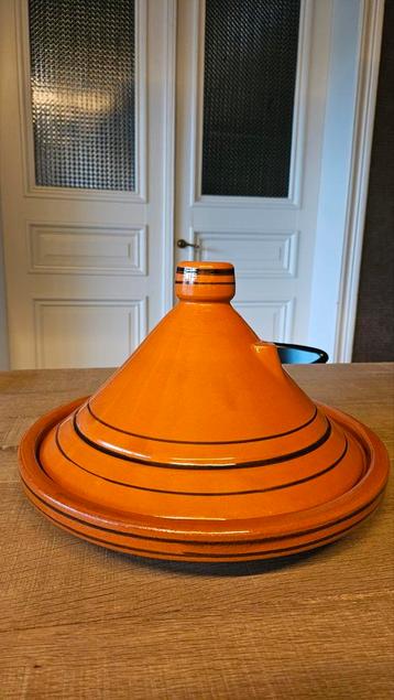 Marokaanse terracotta tagine beschikbaar voor biedingen