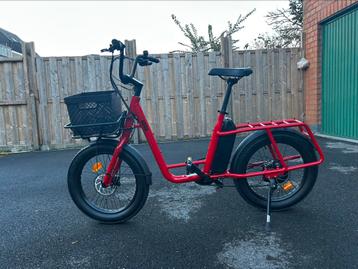 Fat bike rouge disponible aux enchères