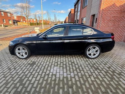 BMW 520D F10 FULL FULL OPTIONS DIESEL 11/2015, Auto's, BMW, Particulier, 5 Reeks, ABS, Airbags, Airconditioning, Alarm, Bluetooth