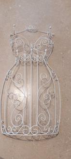 Ijzeren mannequin/ buste, Ophalen