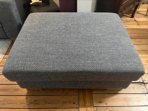 IKEA SÖRVALLEN Poef/Voetenbank met bergruimte, grijs, Huis en Inrichting, Zetels | Voetbanken en poefs, Zo goed als nieuw, 75 tot 100 cm