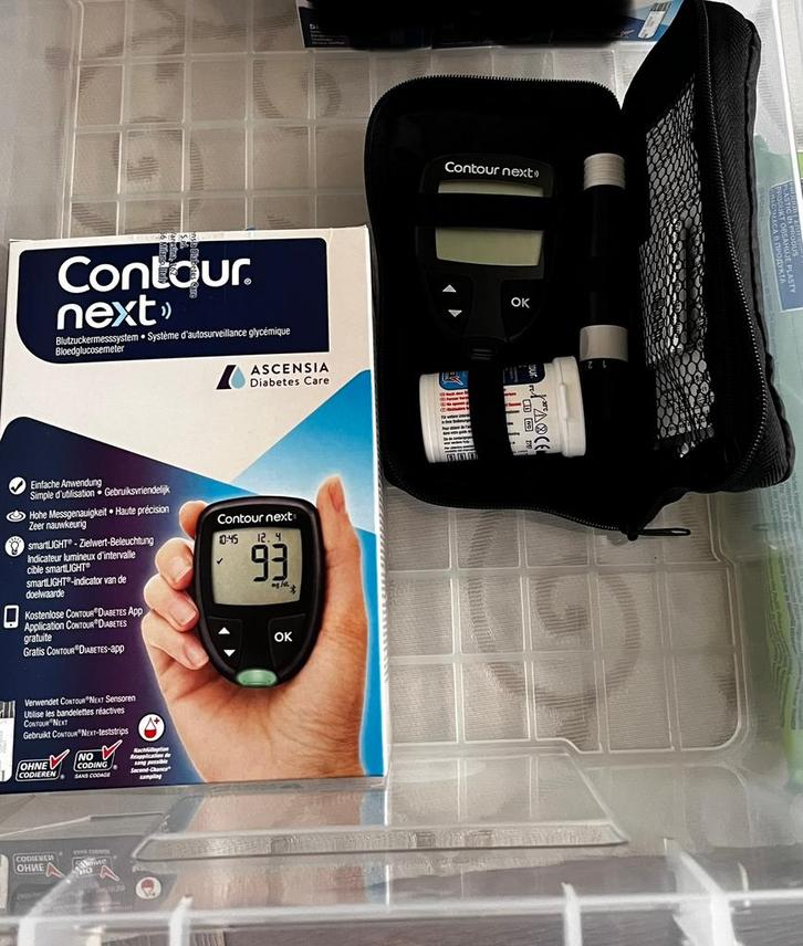 Glucosemeter met toebehoren, Diversen, Verpleegmiddelen, Zo goed als nieuw, Ophalen of Verzenden