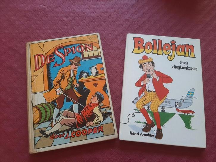 Set van 2 vintage boeken – De Spion  & Bollejan, Livres, Aventure & Action, Utilisé, Enlèvement ou Envoi