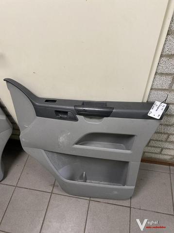 Vw Transporter T5 2011 Deurpaneel rechtsvoor beschikbaar voor biedingen