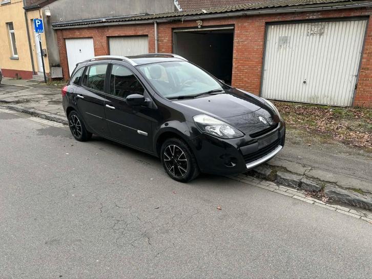 Renault Clio 1.2 essence 2011, Autos, Renault, Particulier, Clio, ABS, Airbags, Air conditionné, Ordinateur de bord, Verrouillage central