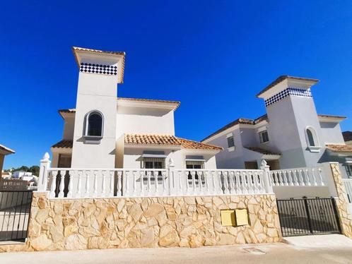 Mediterrane vrijstaande villa te koop met gastenverblijf..., Immo, Buitenland, Spanje, Woonhuis, Overige