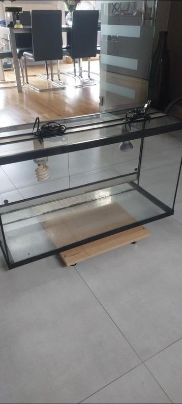 Terrarium  beschikbaar voor biedingen