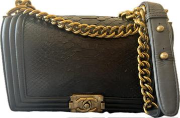 Chanel boy python en cuir véritable  beschikbaar voor biedingen