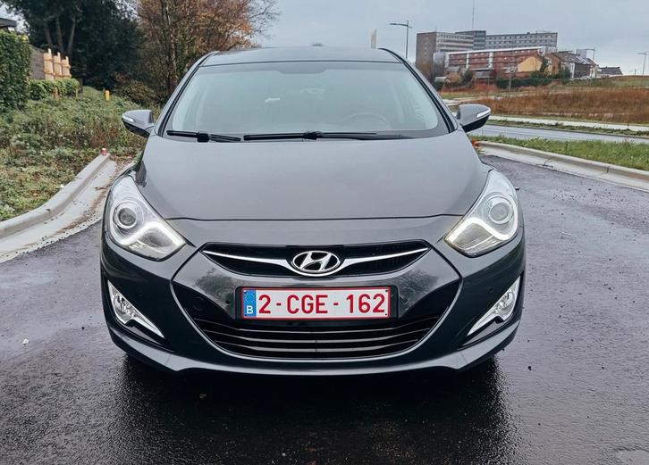 Hyundai i40 1700 crdi diesel 10/2014, 72000 km car pass, Auto's, Hyundai, Particulier, Coupé, ABS, Achteruitrijcamera, Adaptieve lichten