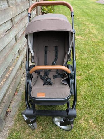 Kinderwagen/buggy Mutsy met accessoires beschikbaar voor biedingen