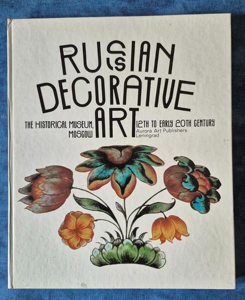 Russian Decorative Art The Historical Museum Moscow 1987, Boeken, Kunst en Cultuur | Beeldend, Gelezen, Overige onderwerpen, Ophalen of Verzenden