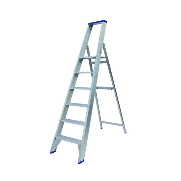 Trapladder aluminium, Doe-het-zelf en Bouw, Ladders en Trappen, Zo goed als nieuw, Ophalen