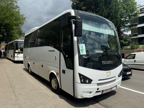 Isuzu Turquoise Bus — 33 zitplaatsen, Auto's, Overige Auto's, Particulier, Te koop, Achteruitrijcamera, Parkeercamera, USB, Diesel