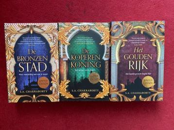 S.A.CHAKRABORTY DAEVABAD DE COMPLETE TRILOGIE IN ZEER GOEDE  beschikbaar voor biedingen