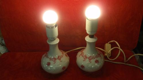 Paar oude porselein tafellampen nachtlampjes werkend, Huis en Inrichting, Lampen | Tafellampen, Gebruikt, Minder dan 50 cm, Overige materialen