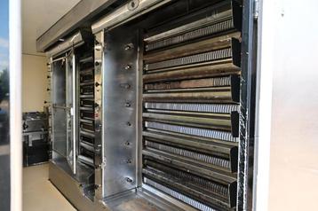 kippen kraam + koelwagen Renault mascot marktwagen beschikbaar voor biedingen