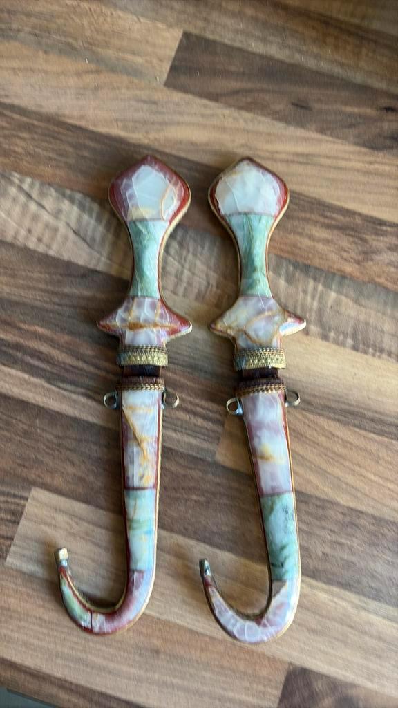 Dolk of dolk uit het Midden-Oosten, Antiek en Kunst, Antiek | Keramiek en Aardewerk, Ophalen of Verzenden