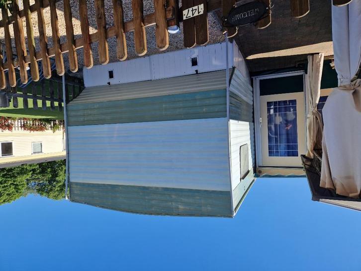 staanplaats met caravan, voortent en tuinhuis, Caravans en Kamperen, Caravans, Particulier, tot en met 5, Fietsenrek, Koelkast