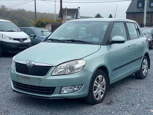 Skoda Fabia 1.2i 12V 70 Ambiance, Autos, Skoda, Entreprise, Fabia, Essence, Boîte manuelle, Enlèvement