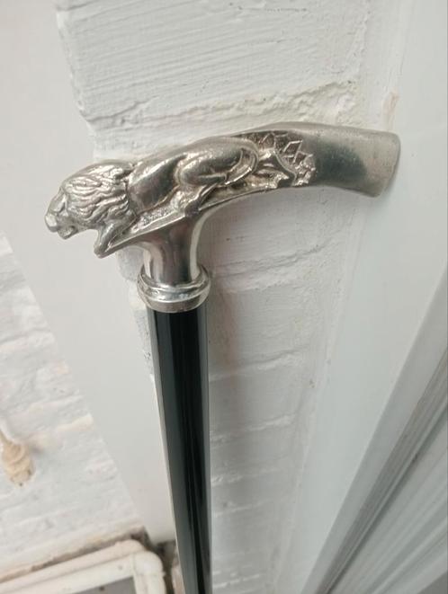 Leeuwenstok van 9,93 cm, Diversen, Wandelstokken, Zo goed als nieuw, Ophalen of Verzenden