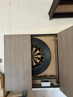 Houten dartkast met dartbord – bieden mag, Sport en Fitness, Darts, Ophalen, Zo goed als nieuw, Overige typen