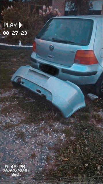Sportbumper golf MK4 beschikbaar voor biedingen