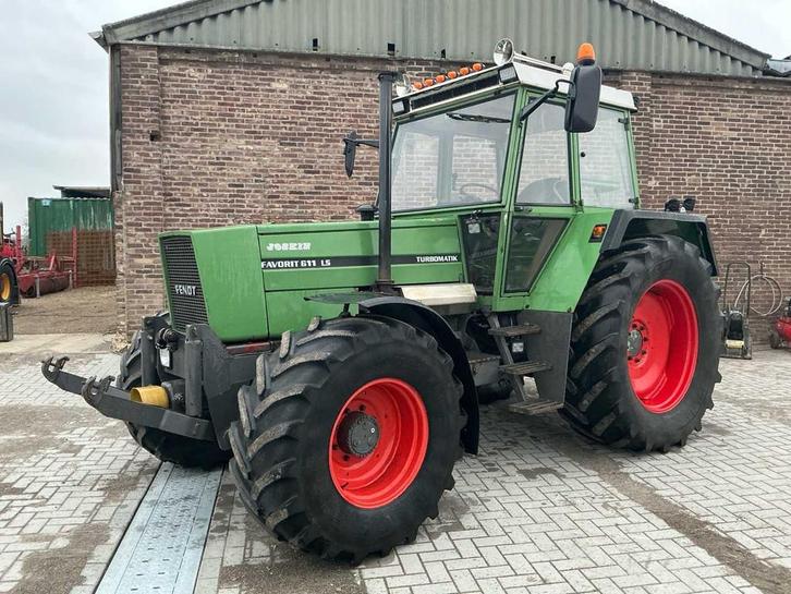 Fendt - 1984 - 611 LS - Vierwielaangedreven landbouwtractor, Zakelijke goederen, Landbouw | Tractoren, Fendt, Gebruikt