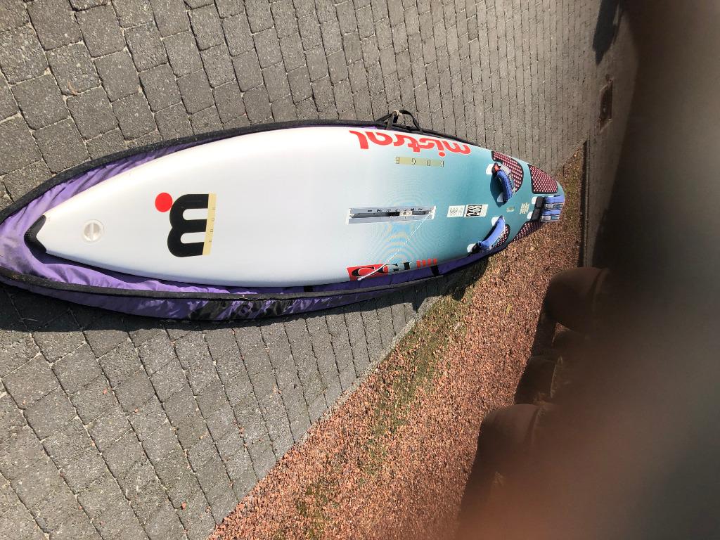 Planche De Course Mistral – 127L, 7,2 Kg – Rapide Et Stable – Sangles Neuves – Windsurf Vintage 90s