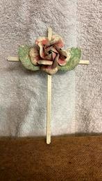 Oud kruisje, Ophalen, Gebruikt