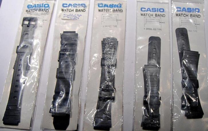Bracelet fin/épais CASIO résine, 16/18 mm, NEUF sous blister, Handtassen en Accessoires, Armbanden, Nieuw, Kunststof of Plastic
