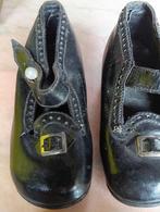 Très anciennes chaussures cuir petit enfant, Antiek en Kunst, Antiek | Religieuze voorwerpen, Ophalen