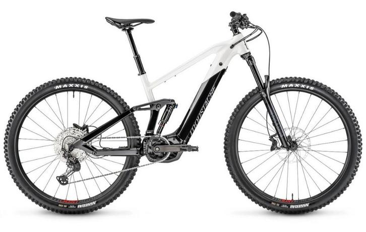 VTT Moustache 4 Électrique 700km !!!, Fietsen en Brommers, Fietsen | Mountainbikes en ATB, Zo goed als nieuw, Ophalen
