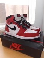 Nike Air Jordan 1 'Smoke Grey' Custom Chicago 45, Comme neuf, Baskets, Enlèvement ou Envoi