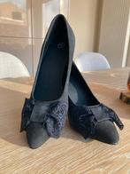 Feestelijke nieuwe leren pumps met strikje, Ophalen, Pumps, Zwart, Nieuw