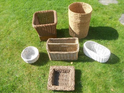 Rotan - rieten mand/plantenbak (tuin/terras/veranda) **, Huis en Inrichting, Woonaccessoires | Schalen en Manden, Mand, Ovaal
