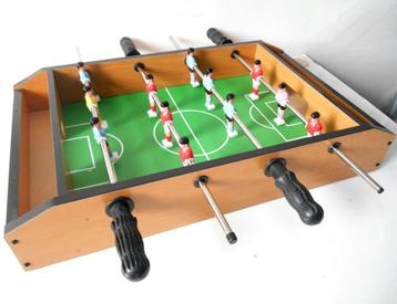 Vintage mini voetballetjers beschikbaar voor biedingen