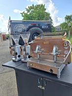 Espressomachine Faema E61 Legend met 2 bijpassende molens, Ophalen, Gebruikt, Koffie en Espresso