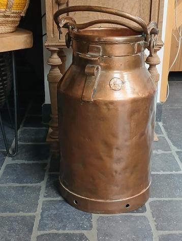 Cruche a lait en cuivre plein 8kg beschikbaar voor biedingen