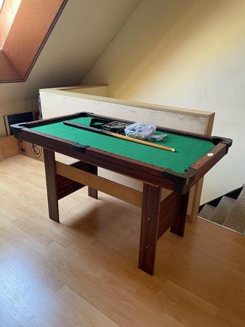 Pooltafel 130x70x74 beschikbaar voor biedingen