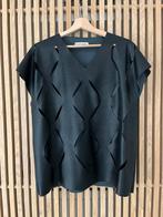 Zwarte nepleren T-shirt met cut outs TU, Ophalen of Verzenden, Zo goed als nieuw, Zwart, Korte mouw