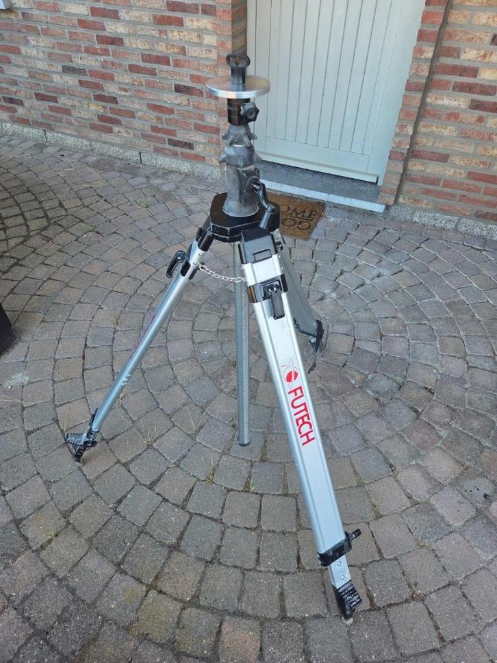 Futech 110.330 statief tripod Heavy Duty 330cm - 5/8", Doe-het-zelf en Bouw, Meetapparatuur, Gebruikt, Accessoires, Ophalen