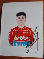 Gesigneerde foto van Arnaud de Lie., Verzenden