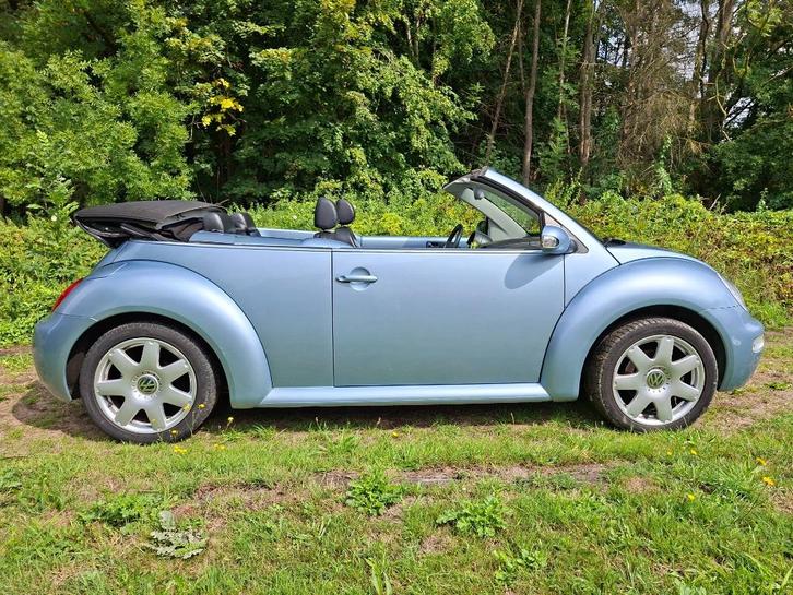Volkswagen new beetle cabriolet 2004 2 liter, Auto's, Volkswagen, Particulier, Beetle (Kever), ABS, Airbags, Airconditioning, Centrale vergrendeling